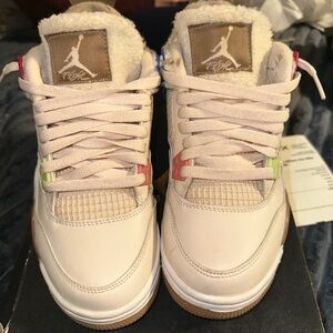 JORDAN FOURS WHERE ALL THE WILD THINGS ARE
- Mint Condition - Damaged Box -